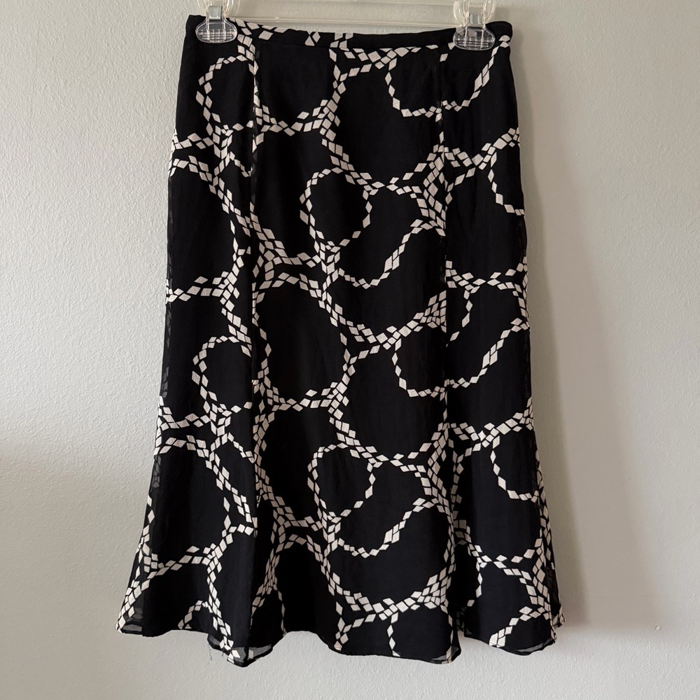 Talbots Black and White Print 100% Silk Skirt Size 4